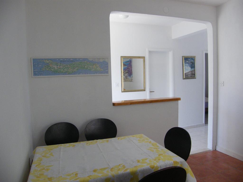Apartments Maslina ลุมบาร์ดา ภายนอก รูปภาพ